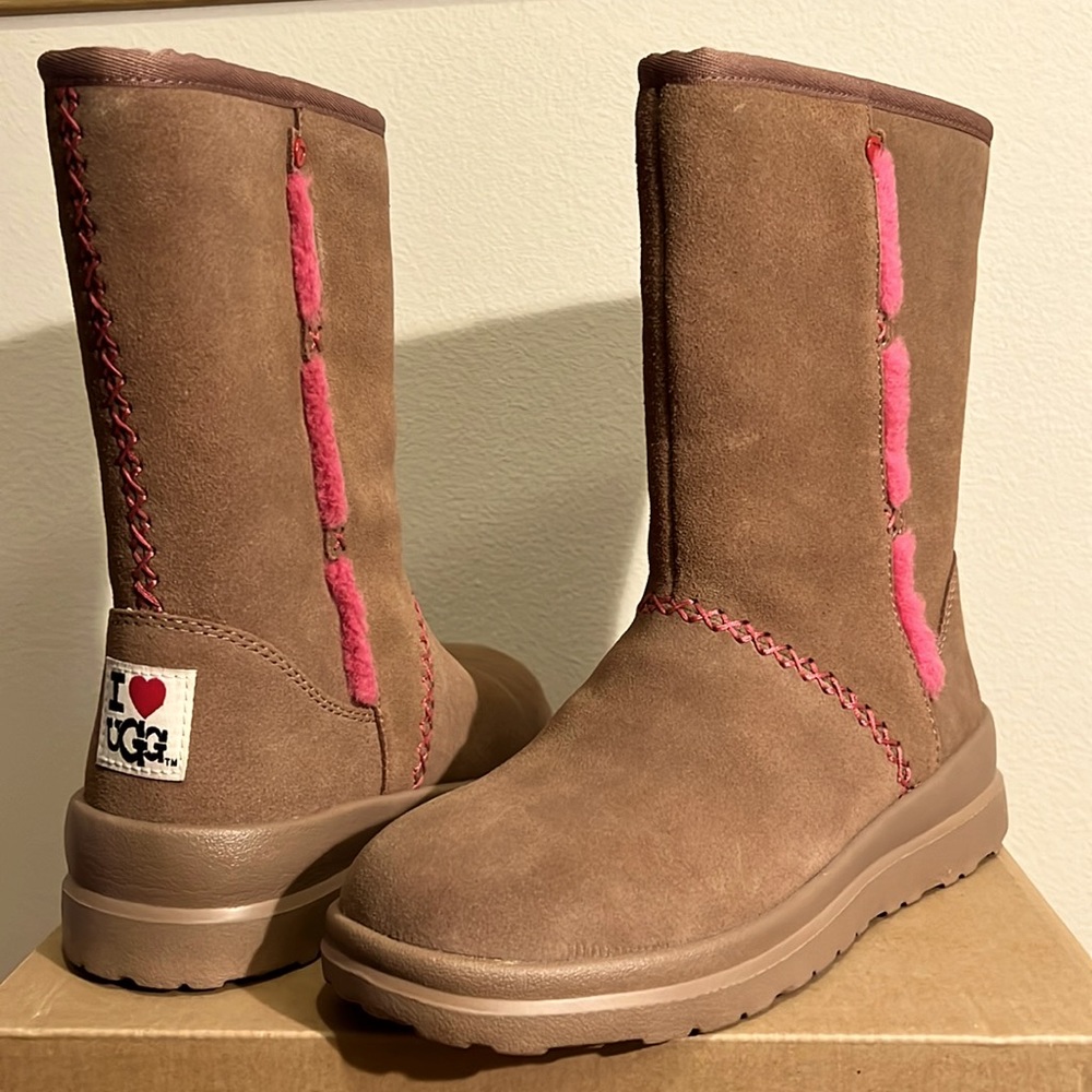 UGG W I HEART KISSES wool short boots